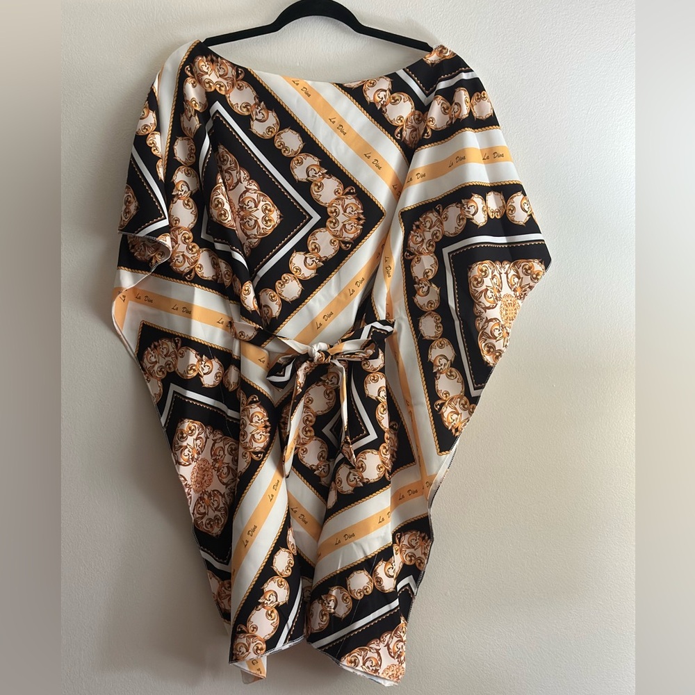 Elegant Geometric Print Kaftan with tie waist L NWT